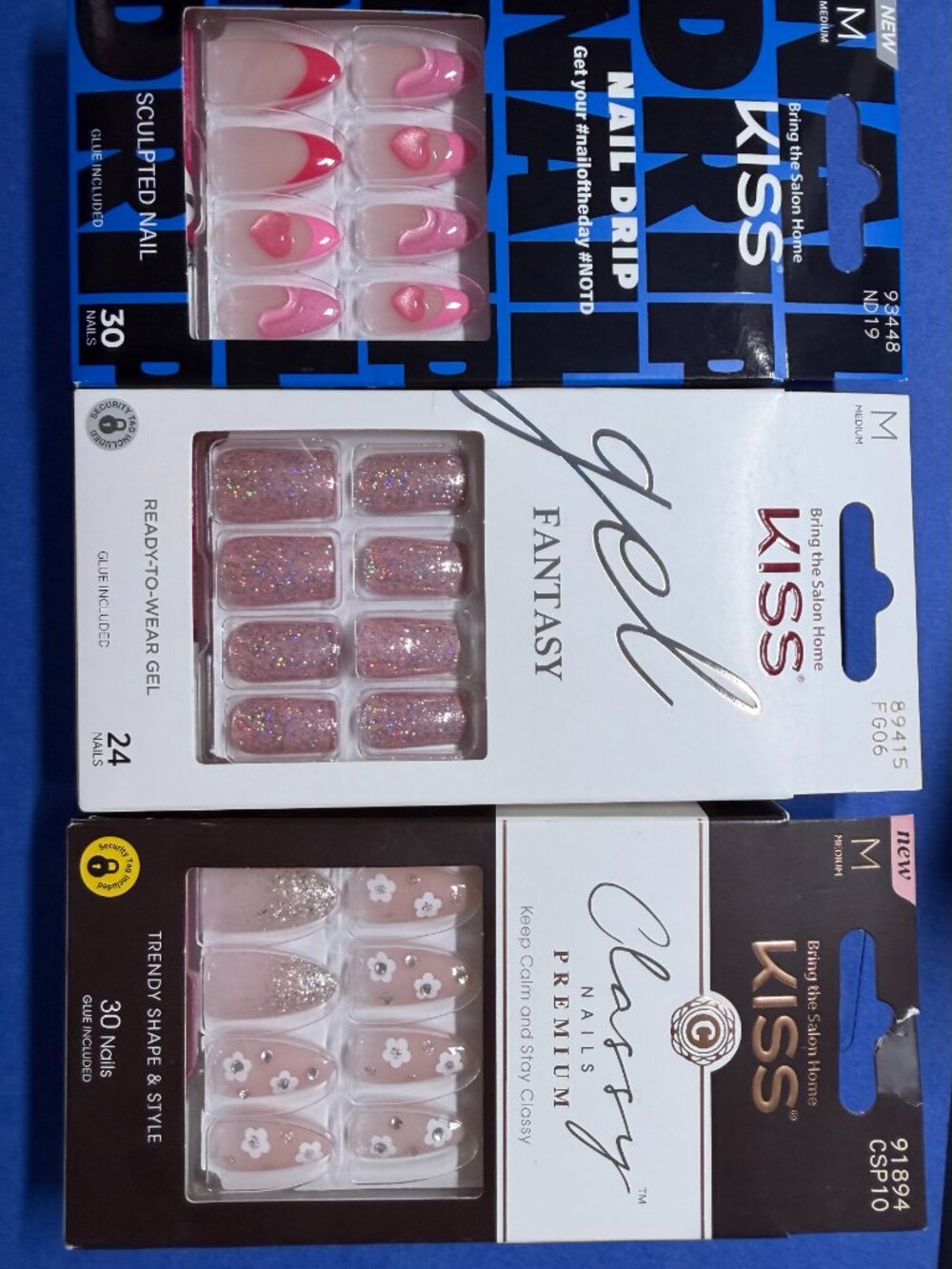 Mixed Lot of 18 Kiss Glamnetic Nailbliss Olive & June Nails - Picture 7 of 10
